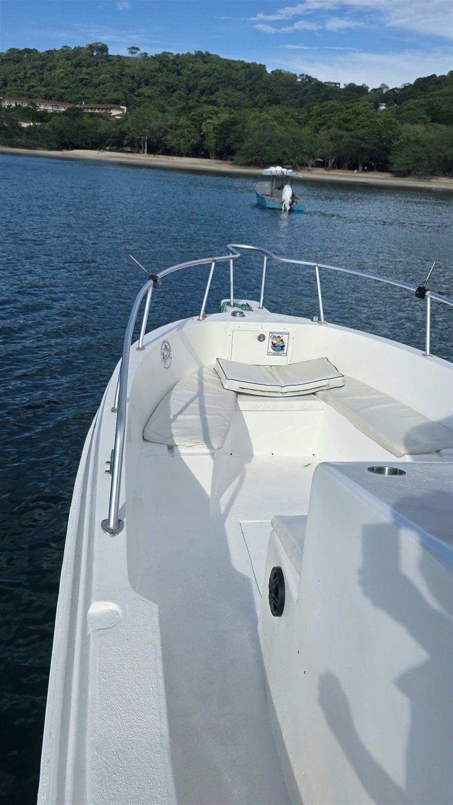 Los Cielos AquaSport 32-foot center console charter boat bow with bow cushions in Playa El Jobo
